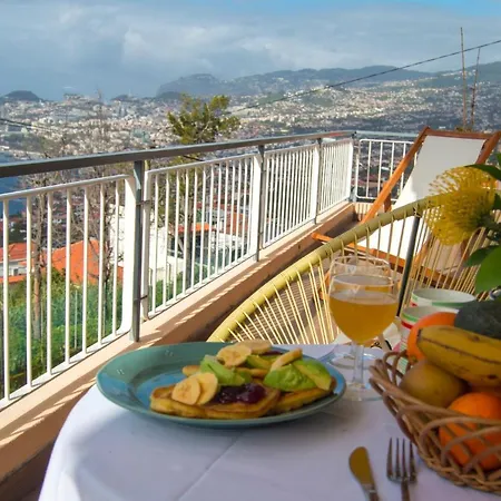 Reis Sao Goncalo Villa Funchal